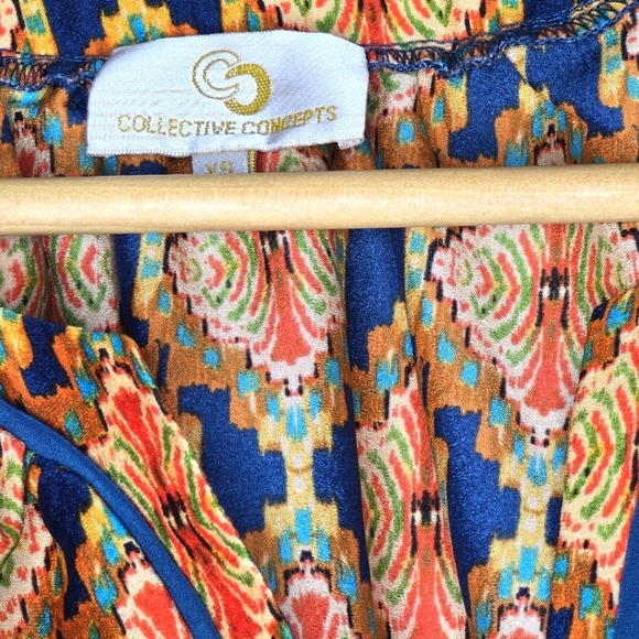 Bohemian Patterned Blouse - Picture 3 of 4